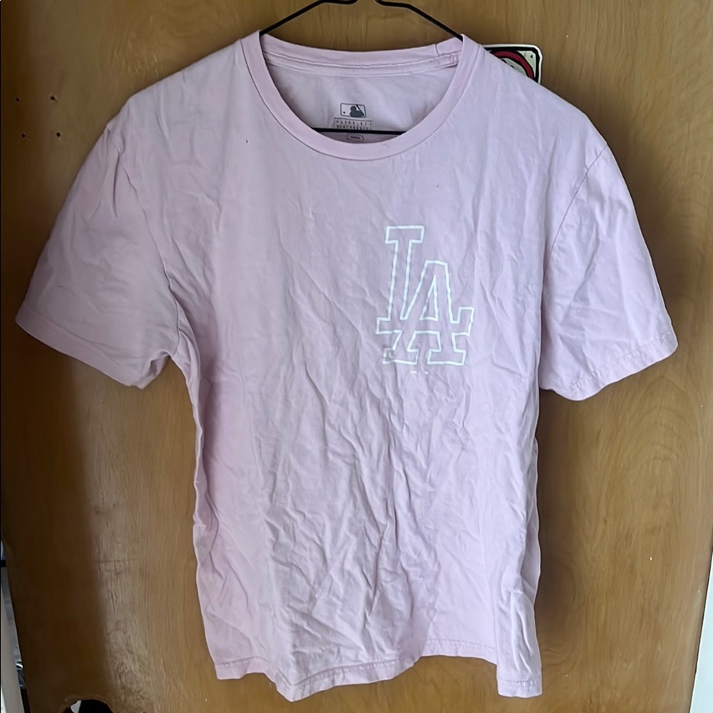 ✨FWP ✨ Pink LA Logo T-Shirt
